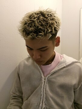 ヘン メンズ(hen Men's) 【心斎橋hen】スパイキーショート