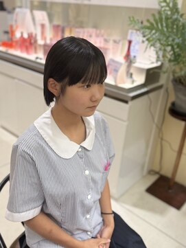 ベルフェミンイオンS.C 毎日扱いやすい♪大人可愛いナチュラルストレートボブ