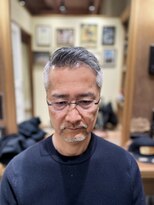フォーコーナーズ(Four Corners)&nbsp;大人スキンフェードツーブロック刈り上げマンバン30代40代