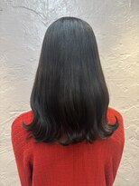 フッタ(Futta)&nbsp;ミディアムレイヤー×オリーブグレージュ【西武新宿駅】