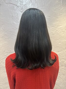 フッタ(Futta) ミディアムレイヤー×オリーブグレージュ【西武新宿駅】