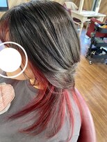 ルネッサンスヘアー ラファエロ(RAFFAELLO) インナーカラー RED 顔周りもかわいい