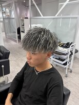 ルースト 心斎橋店(ROOST) 刈り上げセンターパート/波巻きツイストスパイラル/大阪