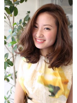 アウリンコ(aurinco) 【aurinco】大人のための外ハネスタイル♪ツヤモーブ★