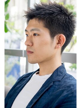 ソラ ヘアデザイン(Sora hair design) ビジネス~カジュアルまでアレンジ多彩な、大人ショート