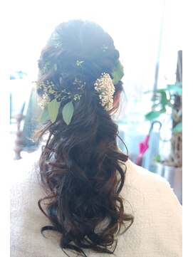 ベル(BELL) ウエディング髪型生花髪飾り　【BELL桜新町/用賀】