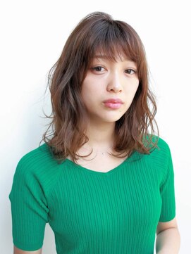 ルティア(Lutia) ゆるふわウェーブ ボルドーカラー★★