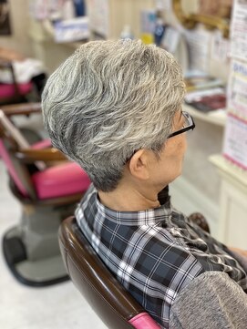 美容室 ティンカーベル ショートヘア