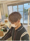 ホワイトベージュ×センターパート