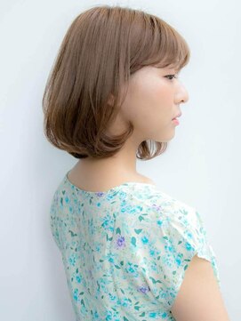 ルティア(Lutia) ふんわり内巻きボブ