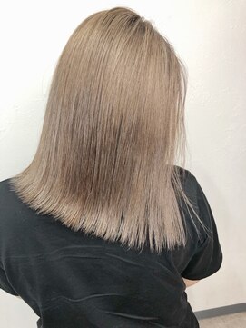 リアンリリィ バイ エイル トウキョウ(Lian lily by Eir Tokyo) ミルクティーベージュ