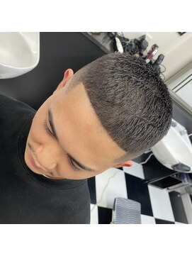 ザ フェイダーズ(The Faderz) GIカット高円寺フェードカット理容室クロップバズカットバーバー