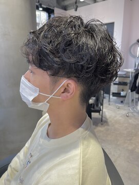 リーオオサカ(Lee Osaka) 【カット＋パーマ】ボリューム×無造作カール/新出奈津樹