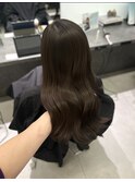 くすみブラウン