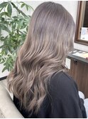 ハイトーンオリーブグレージュイルミナカラーレイヤーカット堺東