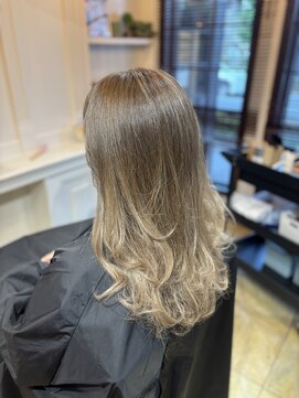 ジールアンドニコ(Zeal & nico.) カット、カラー