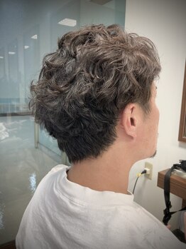 【カット+パーマ \9000】クセやうねりのお悩みも見極めた再現性◎のパーマヘアで朝のセットも毎日楽チン♪