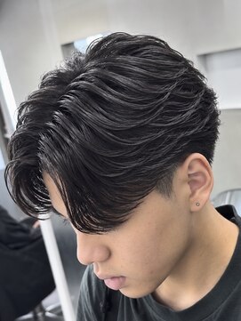 アクロ 中町店(ACRO) 広島/フェザーパーマ/センターパート/韓国風/メンズパーマ