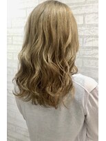 ジーナ 新宿(Zina)&nbsp;ベージュカラー　【Zina新宿　木暮　莉茉奈】