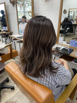 ルチナ 秦野(Lucina) ロング／ハイライト