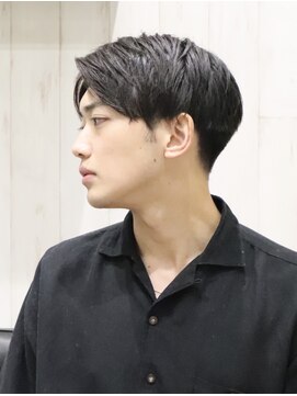 ヨシザワインク プレミアム 横浜 桜木町店(YOSHIZAWA Inc. PREMIUM) マッシュから短めセンターパートツーブロックナチュラル刈り上げ