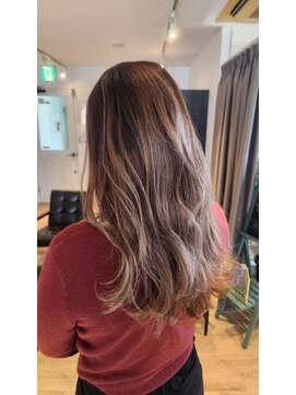 ブロッサム 熊谷店(Blossom) シャドールーツ【熊谷/髪質改善】