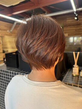 ラロ(raro) 襟足すっきり丸みショート