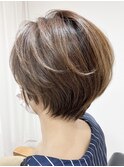 美髪小顔スッキリショート