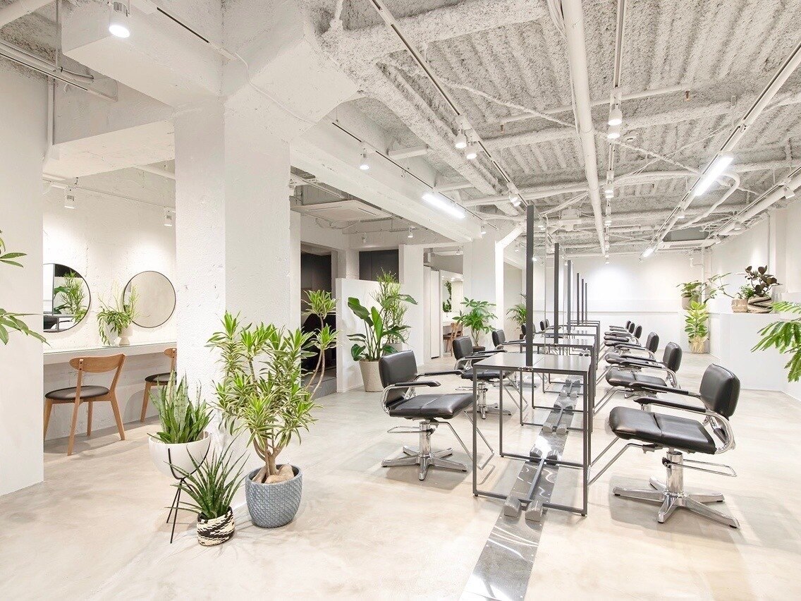 SELFRIDGE CREME BIJOUX ピンク 東京高級美容室使用新品未開 西口・南口・代々木で人気の女性スタイリストが多いの美容院・美容室