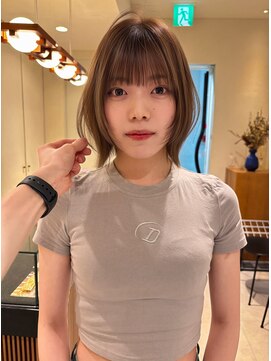ヤイエ 青山店(yiye) レイヤーボブ大人ショートボブ切りっぱなしボブ前髪前下がりボブ