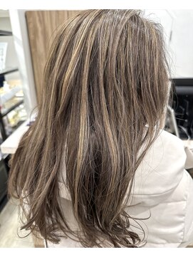 ディーボーイ 健軍店(D-BOY) ハイライト/ベージュ/白髪ぼかし