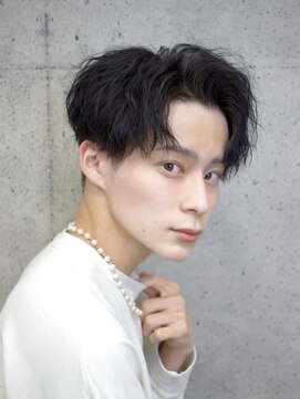 エデアンルクラ 下通(EDEAN Leclat) 熊本ツイストスパイラル センターパート ツイスパ MEN'S HAIR