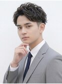 ツイスパ束感ショートツーブロック毛流れセンターパートビジカジ