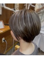 ヘアーサロン アトリエ(Hair salon ATORIE) ショートボブハイライトカラーベージュカラー