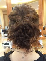 ラウンジ モリオ イケブクロ(Lounge MORIO Ikebukuro) 【morio池袋】くるりんぱフラワーアレンジ