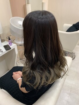 ラフォーレ グレージュ系グラデーションカラー