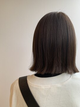 美容室 アイディー i-dee 切りっぱなしボブ