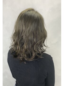 ロアー ヘアー ブリオ(RAWR hair Brio) ナチュラルレイヤースタイル