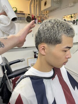 メリケンバーバーショップ フクオカ(MERICAN BARBERSHOP FUK) こだわりローフェード