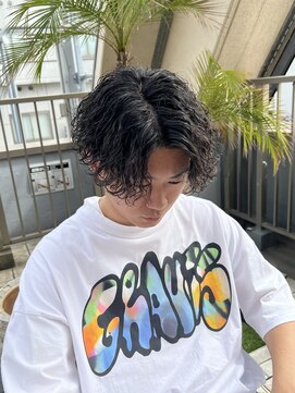 スキル(SKILL) 波巻きセンターパート　福岡メンズパーマ