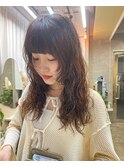 顔まわりレイヤーにウェーブパーマ