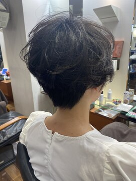 エムタニグチギンザ(M.TANIGUCHI GINZA) ショートスタイル大人かわいい