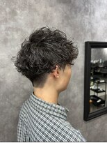 スピン 本八幡(SPIN)&nbsp;スペインカール/スパイキーショート/ブルーブラック/本八幡