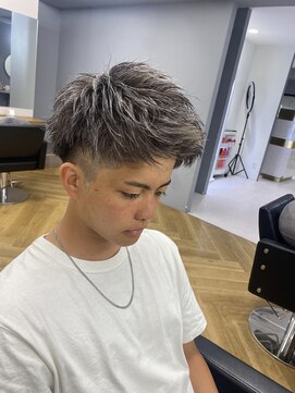 アレス バイ シカ 神戸三宮元町店(ALLES by Cica) ホワイトメッシュジェットモヒカン