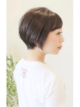 アイ(I.) 【 Ｉ. 】30代からのナチュラル前下がりショートボブ　川口