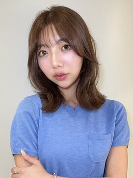 トイ(TOI) 1回のブリーチで出来るミルクティーカラー/鎖骨レイヤー