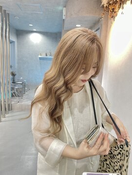 シー(shii..) 《shii../内城》#ミルクティーベージュ