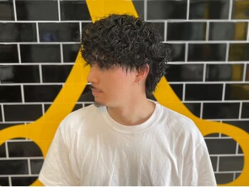 バーバーショップブロー(BARBER SHOP BLOW)の写真/似合うメンズパーマご提案◆ツイストスパイラル/ニュアンスパーマご相談ください◆ホワイトブリーチも好評