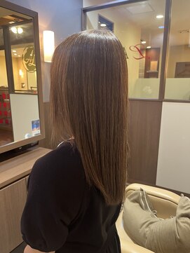 エルアスク 大人可愛いヘルシーミディアムスタイル30代40代50代ボブ