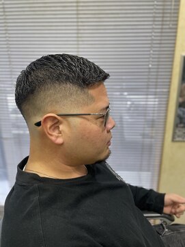 バーバーサトウ(BARBER SATO) 濡れパン　フェザーアップ